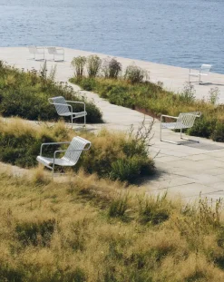 Fauteuil de jardin avec accoudoirs en acier galvanisé Palissade - HAY