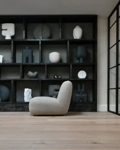Fauteuil design en tissu bouclé beige Toe - 101 COPENHAGEN