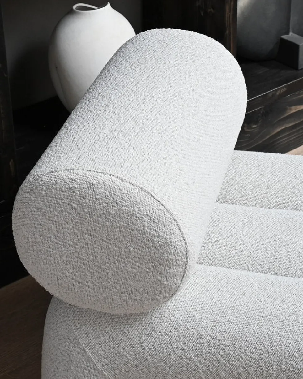 Fauteuil design en tissu bouclé blanc cassé Foku - 101 COPENHAGEN