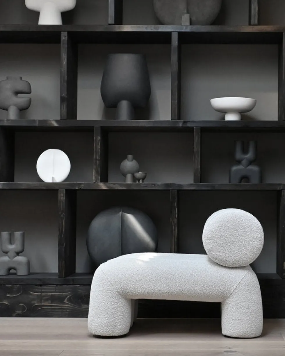 Fauteuil design en tissu bouclé blanc cassé Foku - 101 COPENHAGEN