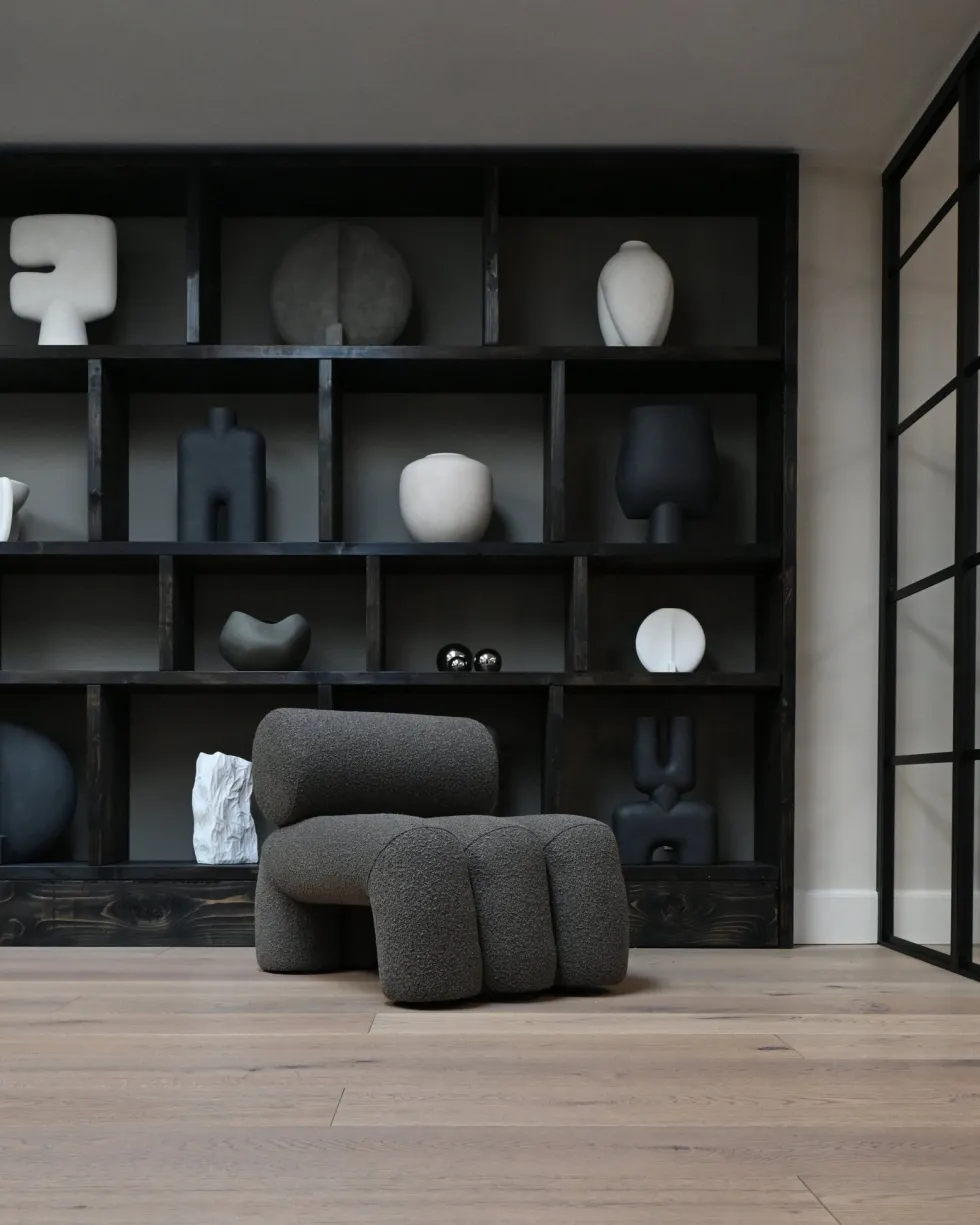 Fauteuil design en tissu bouclé taupe foncé Foku - 101 COPENHAGEN