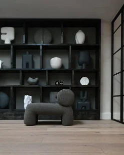 Fauteuil design en tissu bouclé taupe foncé Foku - 101 COPENHAGEN