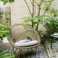 Fauteuil d'extérieur camel et coussin canvas Roy Cocoon - Vincent Sheppard
