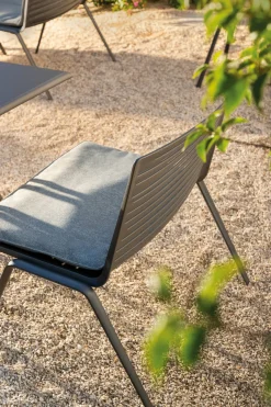 Fauteuil en aluminium noir 65 x 74 cm Zebra - Fast Spa