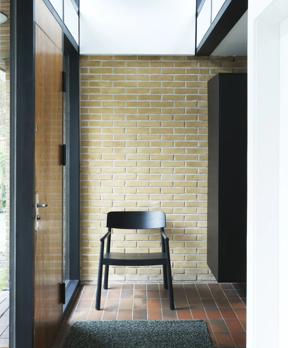 Fauteuil en bois de frêne marron Timb - Normann Copenhagen