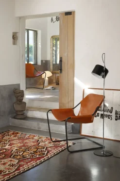 Fauteuil en cuir et acier noir Paulistano - Objekto