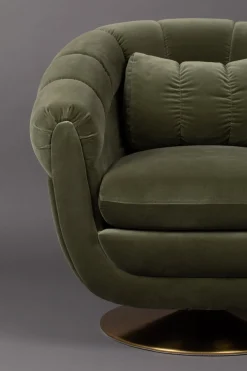 Fauteuil en polyester effet velours vert et bois d'eucalyptus 88x82x79cm Whiskey - Dutchbone