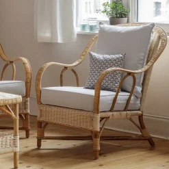 Fauteuil en rotin patiné vieilli avec coussin Nantucket - KOK