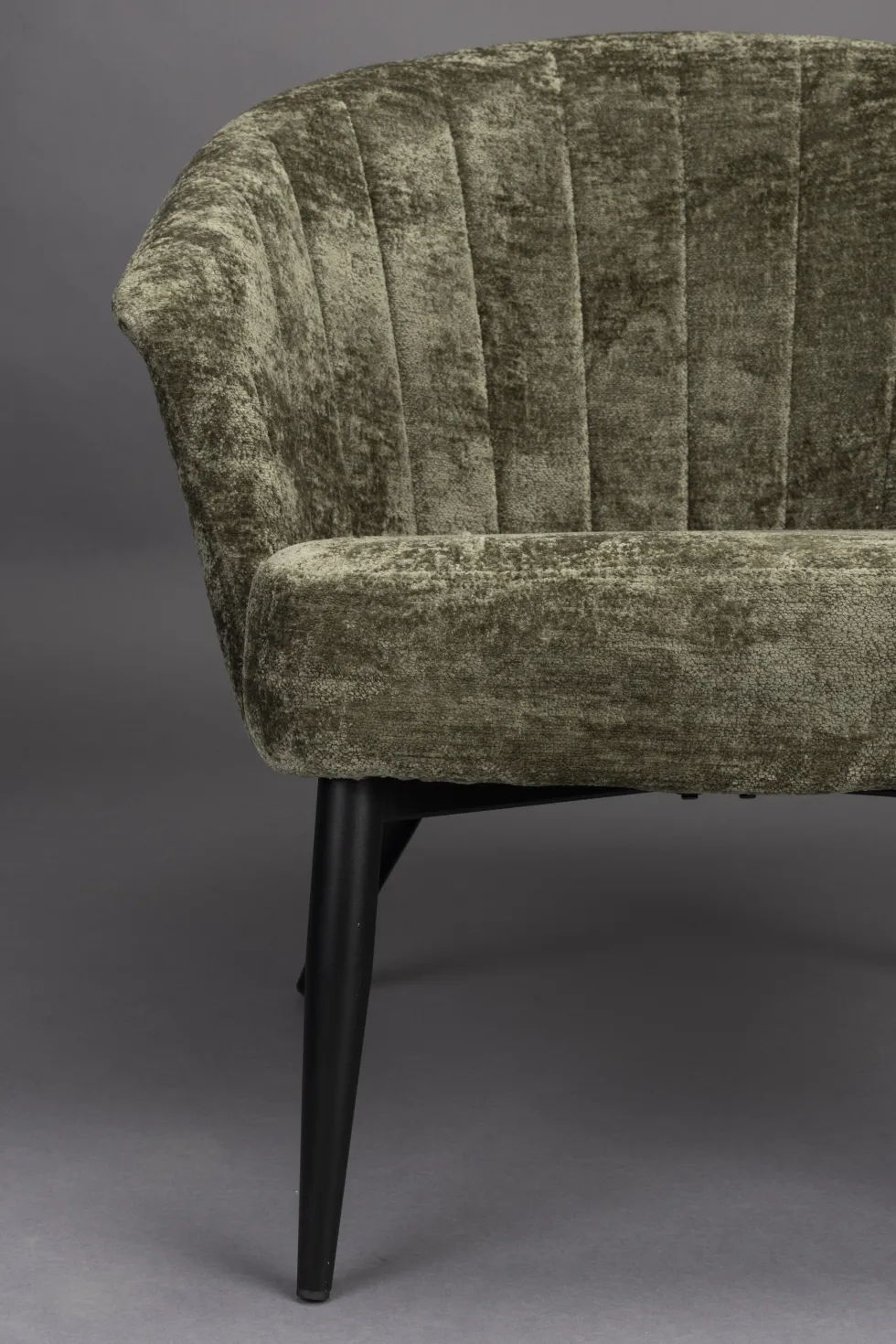 Fauteuil en velours vert Georgia - Dutchbone