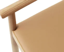 Fauteuil lounge en frêne brun et cuir camel Timb Tan/ Ultra Leather Camel - Normann Copenhagen