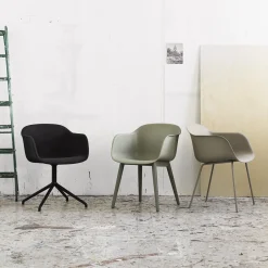 Fauteuil ocre piétement tubes Fiber - Muuto
