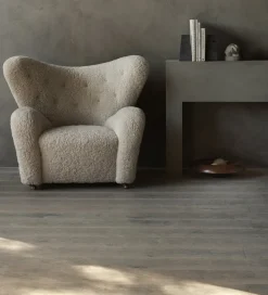 Fauteuil peau de mouton clair de lune The tired man - Audo