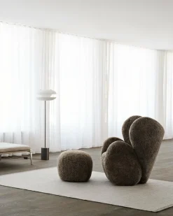 Fauteuil pivotant en peau de mouton sahara Little Big Chair - NORR11