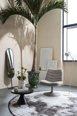 Fauteuil pivotant en velours côtelé beige 85cm Bubba - Zuiver