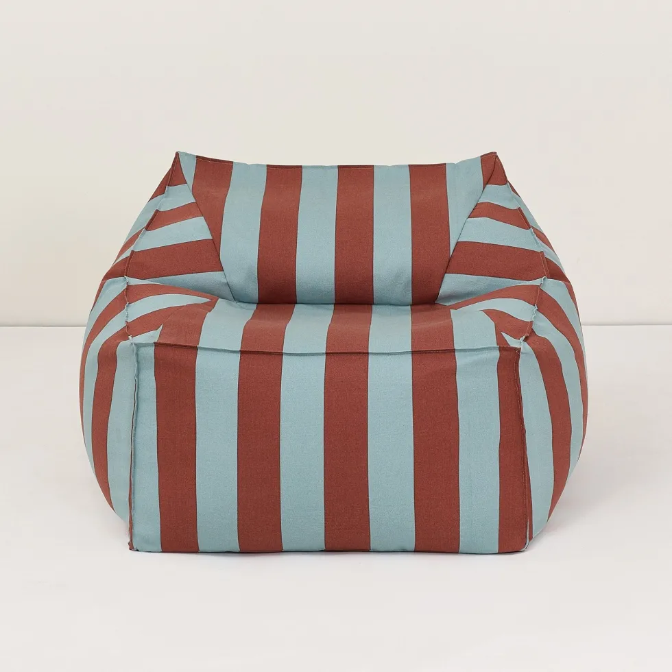 Fauteuil pouf d'extérieur en tissu déperlant à rayures bleu et rouge 80 x 90 x 58 cm Lenny - Nobodinoz