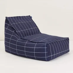 Fauteuil pouf en coton bio à carreaux bleu marine et blanc 70 x 105 x 57 cm Vibes - Nobodinoz