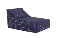 Fauteuil pouf en coton bio à carreaux bleu marine et blanc 70 x 105 x 57 cm Vibes - Nobodinoz