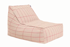 Fauteuil pouf en coton bio à carreaux rose et rouge 70 x 105 x 57 cm Vibes - Nobodinoz