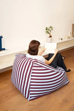 Fauteuil pouf en coton à rayures rouge bordeaux et bleu 105 x 105 x 60 cm Ziggy - Nobodinoz