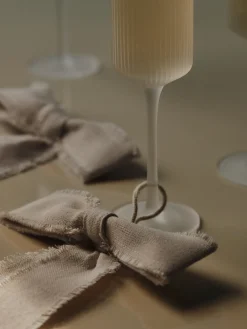 Flutes à champagne en verre givré 22x6cm Ripple - Ferm living