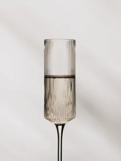 Flutes à champagne en verre transparent 22x6cm Ripple - Ferm living