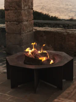 Foyer de feu en fer corten 85,5x29cm Otte - Ferm Living