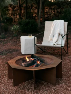 Foyer de feu en fer corten 85,5x29cm Otte - Ferm Living