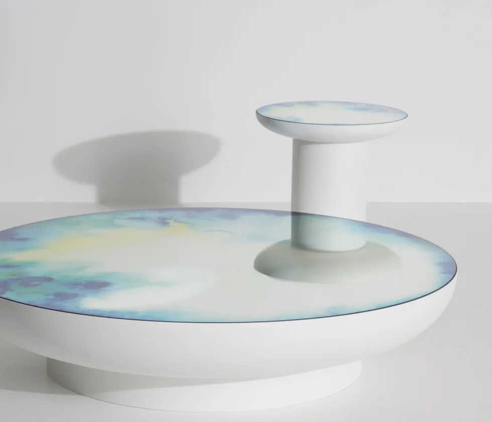 Grande table basse bleu-jaune 110 cm Francis - Petite Friture