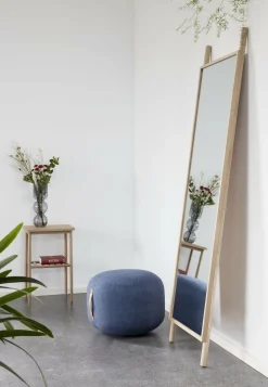 Grand miroir sur pied en chêne - Hübsch