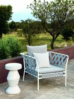 Guéridon en béton gris anthracite 32 x 58 cm Inout 49 - Gervasoni