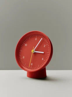 Horloge de table en métal rouge 13 cm - HAY