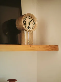 Horloge rétro en céramique crème 23,5cm - HKLIVING