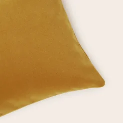 Housse de coussin en velours mat ocre 40x40cm Matia - Madura