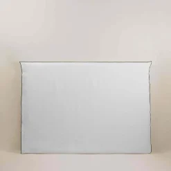 Housse De Tête De Lit Blanc Et Bourdon Noir 210 x 134 cm Carlina - Madura