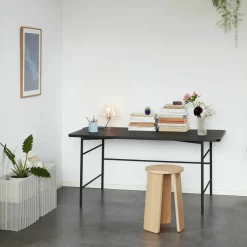 Jardinière en métal ajouré gris clair - Hübsch