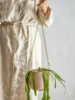 Kati Pot de fleurs suspendu Rose Métal - Bloomingville