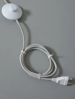 Lampadaire 2 bras en fer blanc 162cm Havana - It's about Romi