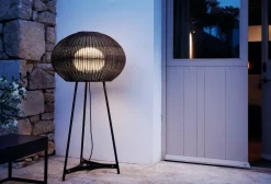Lampadaire d'extérieur en aluminium graphite et abat-jour marron 133cm Garota P/02 - Bover