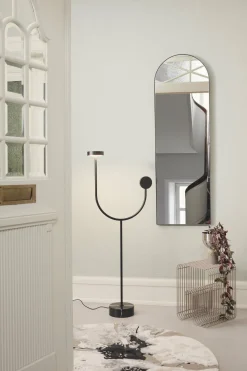 Lampadaire en acier et base en marbre noir 127 cm Grasil - AYTM