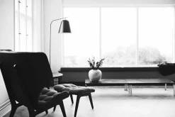Lampadaire en aluminium et marbre noir Line One - NORR11