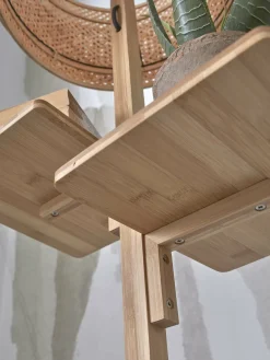 Lampadaire en bambou naturel avec abat-jour en bois noir et naturel 160x40 cm Bhoutan - Good & Mojo