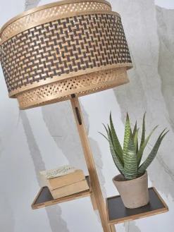 Lampadaire en bambou naturel avec abat-jour en bois noir et naturel 160x40 cm Bhoutan - Good & Mojo