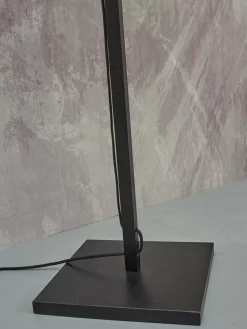 Lampadaire en bambou noir avec abat-jour en bois noir et naturel 160x40 cm Bhoutan - Good & Mojo