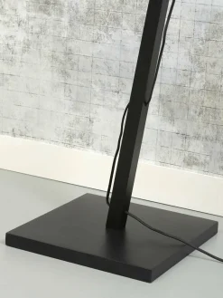 Lampadaire en bambou noir avec abat-jour en bois noir 150x40 cm Iguazu - Good & Mojo