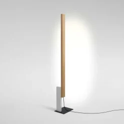 Lampadaire en bois blanc High Line - Marset