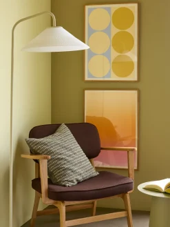 Lampadaire en métal sable Solid - Hübsch