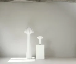 Lampadaire en résine blanc 46x156cm Phantom - Normann Copenhagen