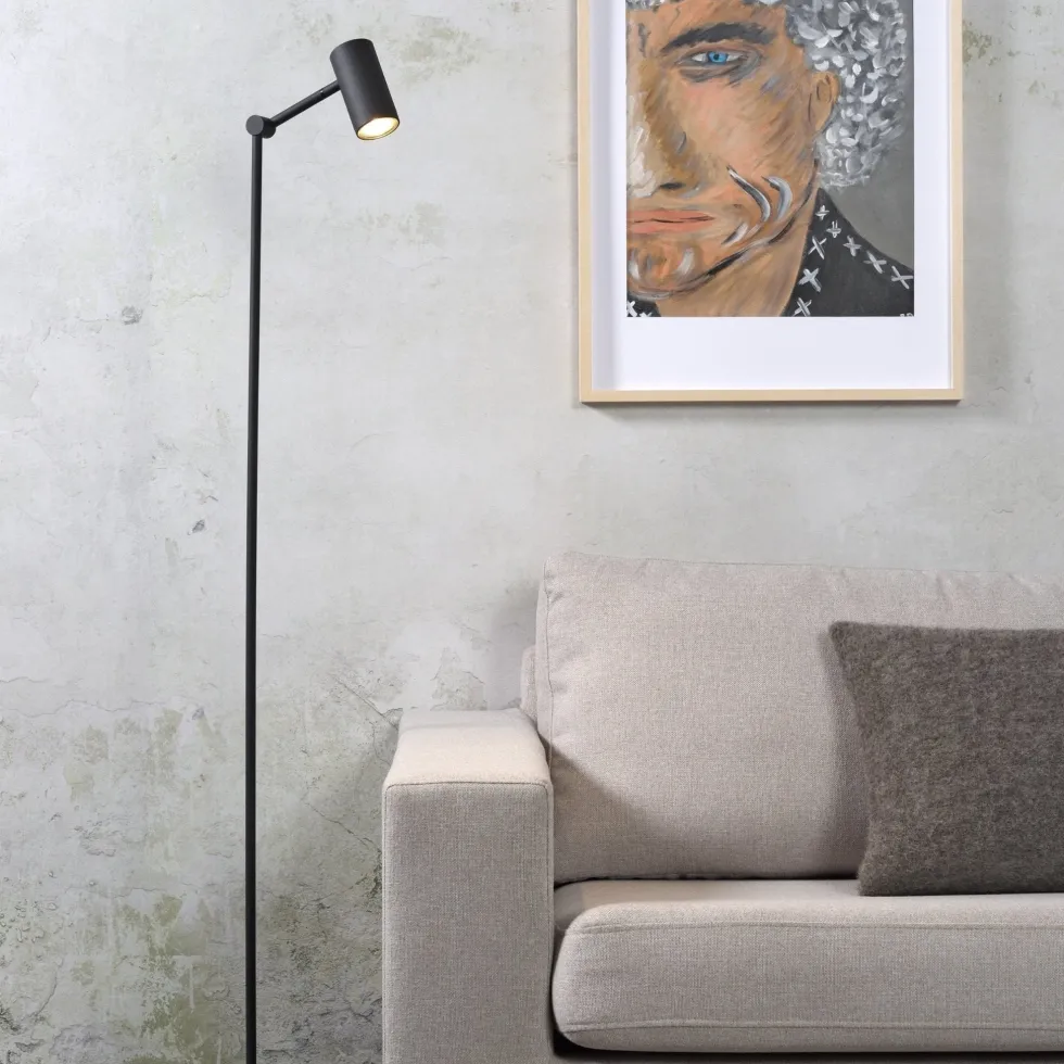 Lampadaire led en fer noir 133cm Montreux - It's about Romi