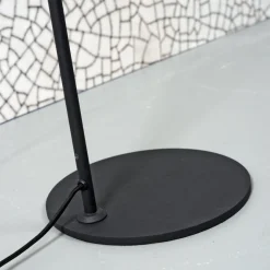 Lampadaire led en fer noir 133cm Montreux - It's about Romi
