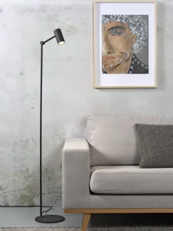Lampadaire led en fer noir 133cm Montreux - It's about Romi